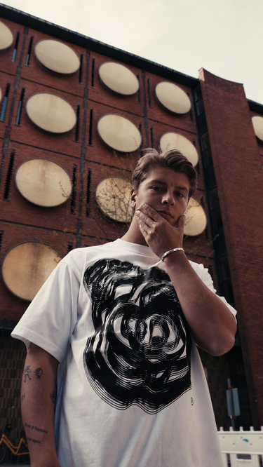 Deluxé Wavy T-shirt
